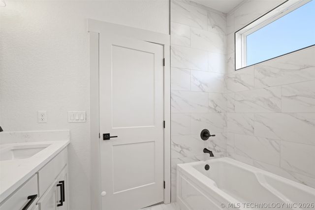 849 Springfield Court, Durant, OK 74701