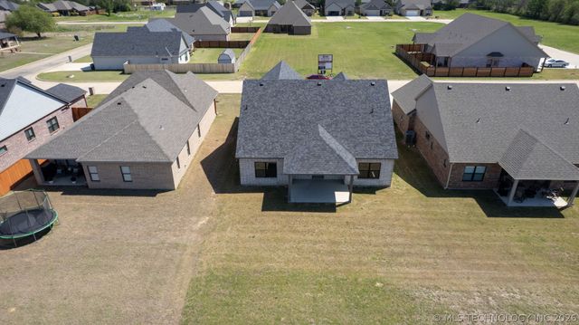 849 Springfield Court, Durant, OK 74701