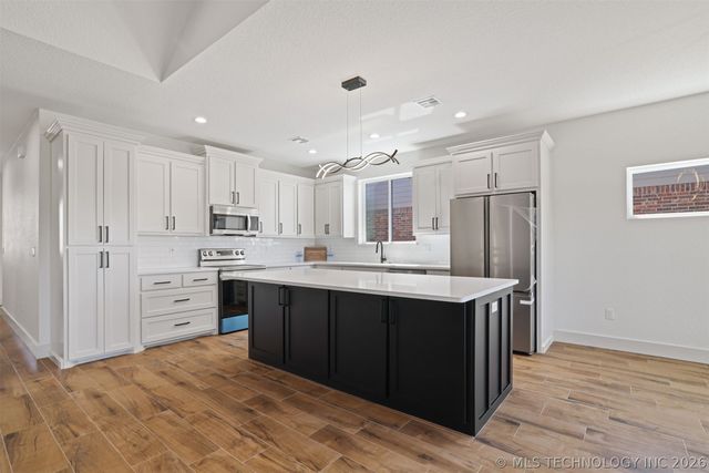 849 Springfield Court, Durant, OK 74701