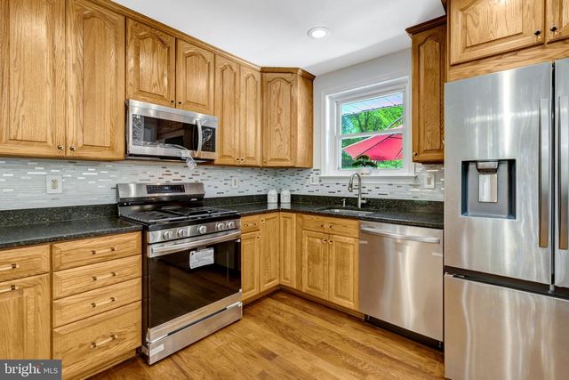 4604 WILLET, Annandale, VA 22003