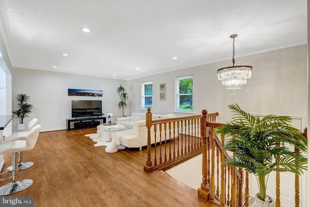 4604 WILLET, Annandale, VA 22003