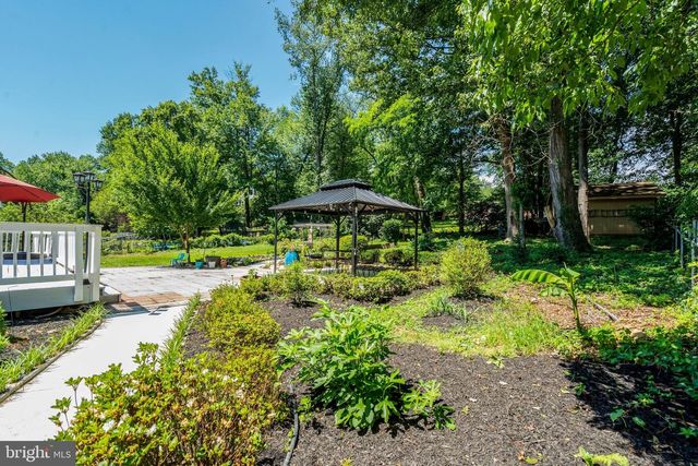 4604 WILLET, Annandale, VA 22003