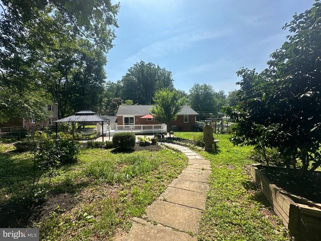 4604 WILLET, Annandale, VA 22003