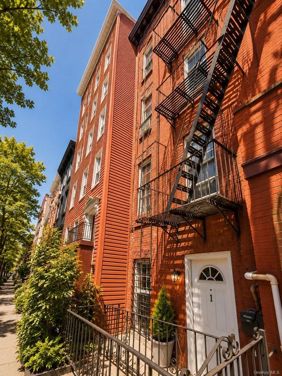 10-41 51ST Avenue, Long Island City, NY 11101 — exterior
