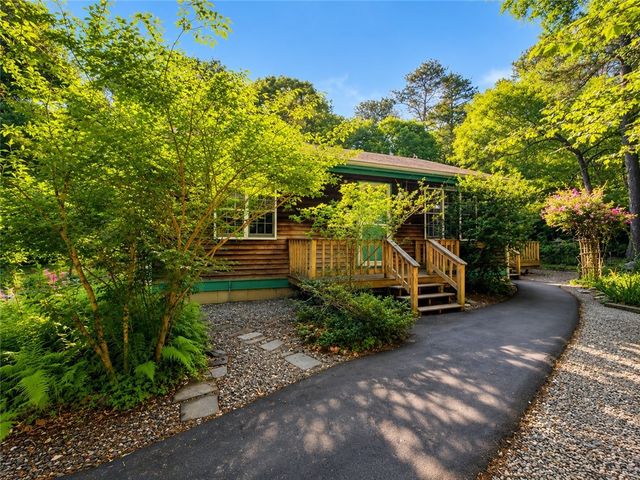 657 Shannock Road, South Kingstown, RI 02879