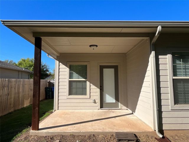 929 S Montgomery Street, Sherman, TX 75090