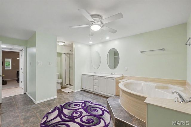 358 Ridgemeadow Drive, Chesterfield, MO 63017