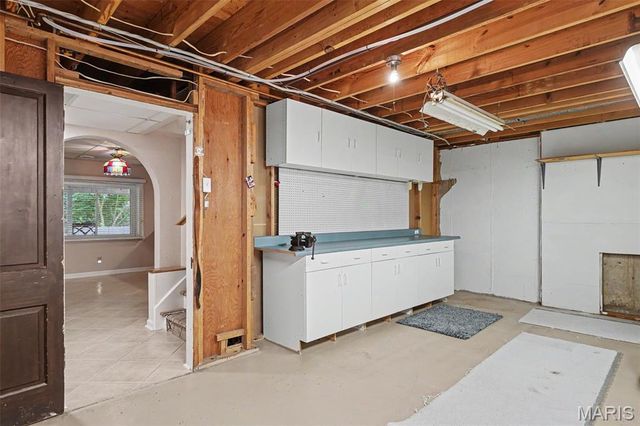 358 Ridgemeadow Drive, Chesterfield, MO 63017