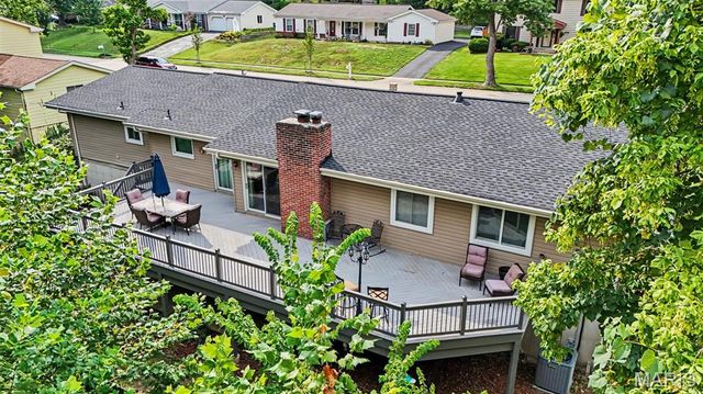 358 Ridgemeadow Drive, Chesterfield, MO 63017