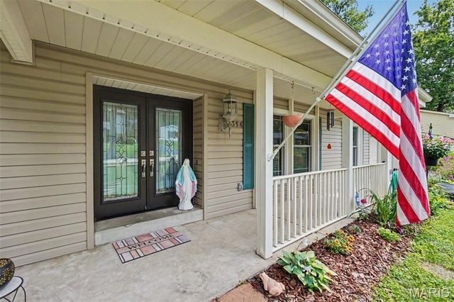 358 Ridgemeadow Drive, Chesterfield, MO 63017