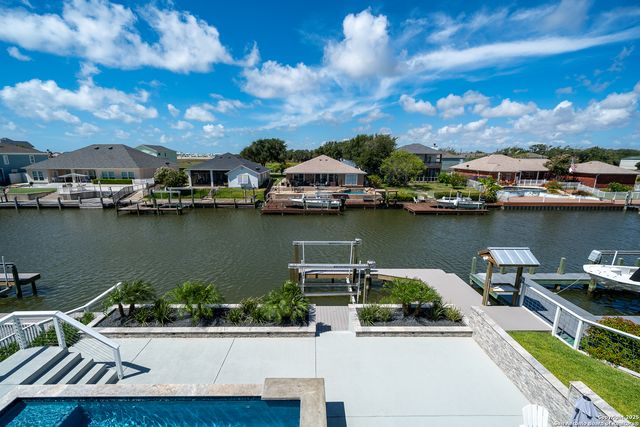 107 Windjammer, Rockport, TX 78382