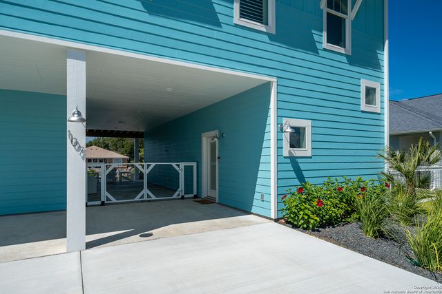 107 Windjammer, Rockport, TX 78382