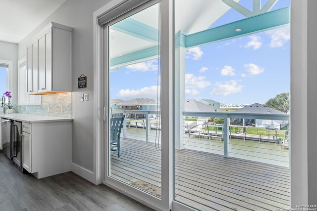 107 Windjammer, Rockport, TX 78382