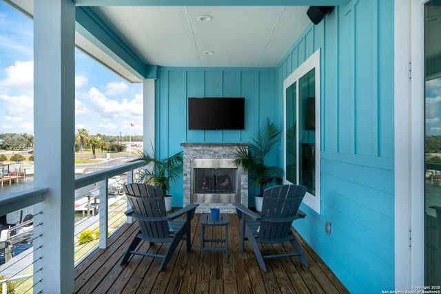 107 Windjammer, Rockport, TX 78382