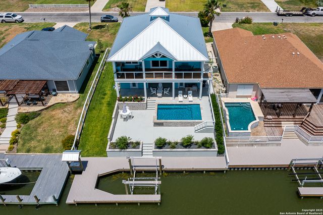107 Windjammer, Rockport, TX 78382