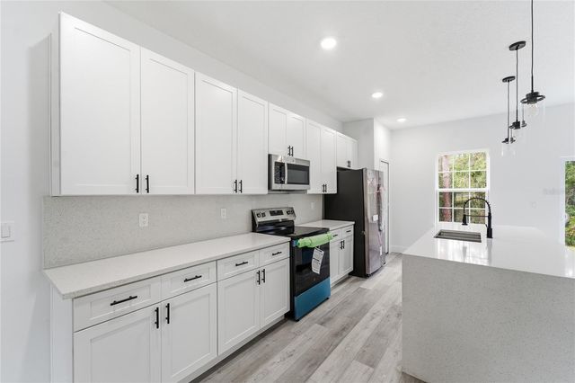 2200 SW 156TH LOOP, Ocala, FL 34473