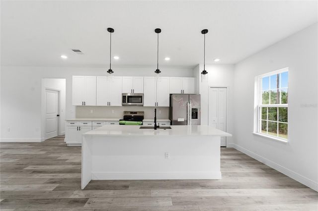 2200 SW 156TH LOOP, Ocala, FL 34473