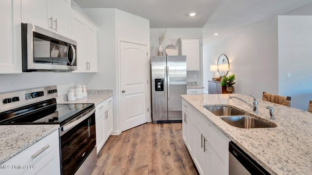 69 Spirit Dance Drive, Byhalia, MS 38611