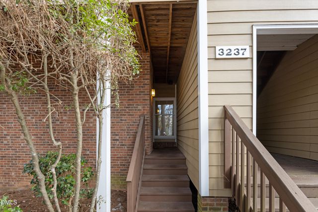 3237 Mill Run, Raleigh, NC 27612
