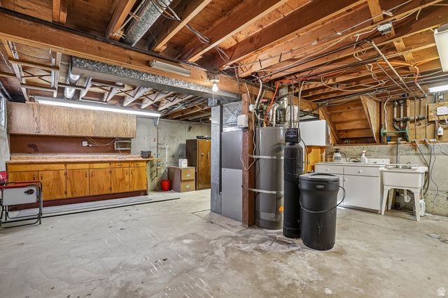 5711 S SAGEWOOD DR, Murray, UT 84107