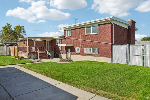 5711 S SAGEWOOD DR, Murray, UT 84107