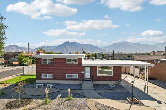 5711 S SAGEWOOD DR, Murray, UT 84107