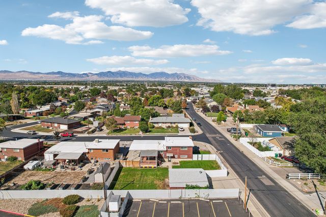 5711 S SAGEWOOD DR, Murray, UT 84107