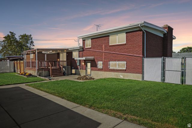 5711 S SAGEWOOD DR, Murray, UT 84107