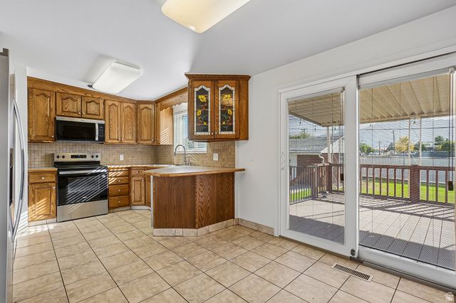 5711 S SAGEWOOD DR, Murray, UT 84107