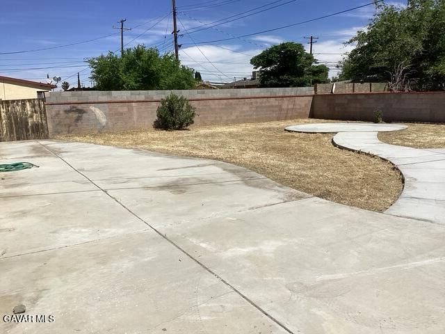 38594 Friendly Avenue, Palmdale, CA 93550