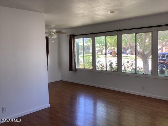 38594 Friendly Avenue, Palmdale, CA 93550