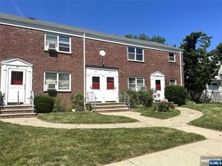 460 Heath Place 48, Hackensack, NJ 07601