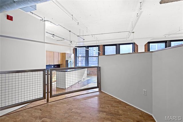 1010 Saint Charles Street 803, St Louis, MO 63101