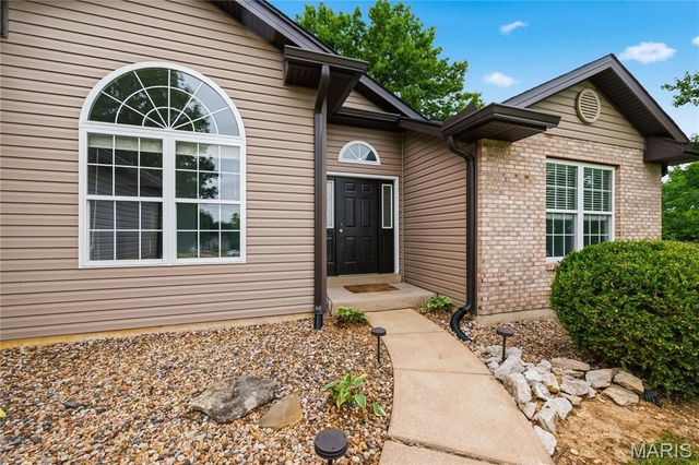 129 Fleur De Lis Drive, Wentzville, MO 63385