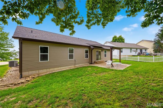 129 Fleur De Lis Drive, Wentzville, MO 63385
