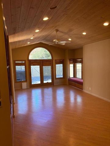 529 Corral De Tierra Road, Salinas, CA 93908