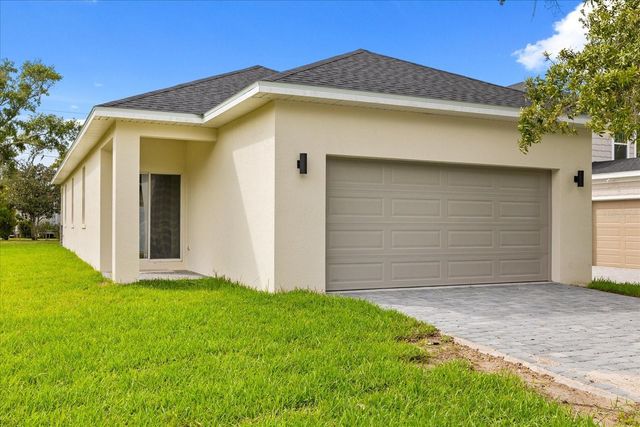 817 S LOCUST AVENUE, Sanford, FL 32771