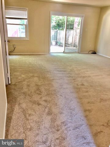 1681 YORKTOWN CT, Crofton, MD 21114