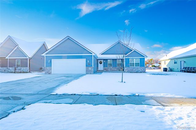 247 S. Carney Dr., St. Clair, MI 48079