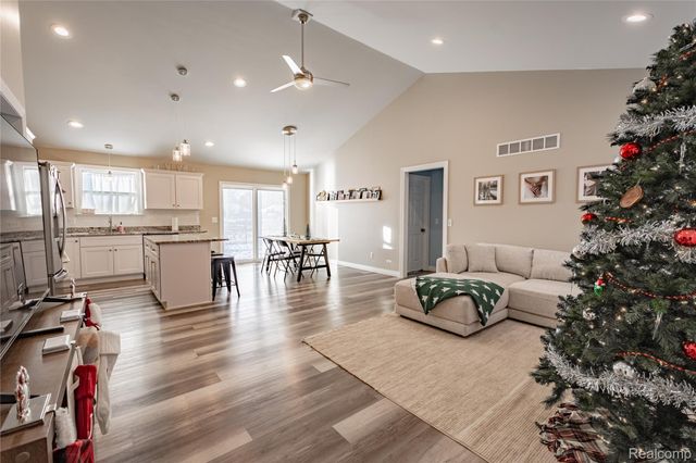 247 S. Carney Dr., St. Clair, MI 48079