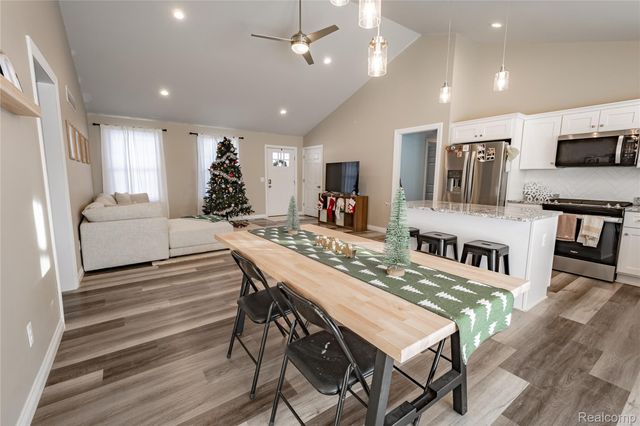 247 S. Carney Dr., St. Clair, MI 48079