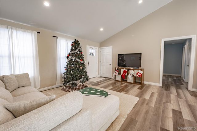 247 S. Carney Dr., St. Clair, MI 48079