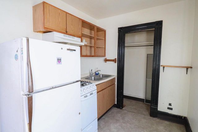 901 Vine STREET, La Crosse, WI 54601