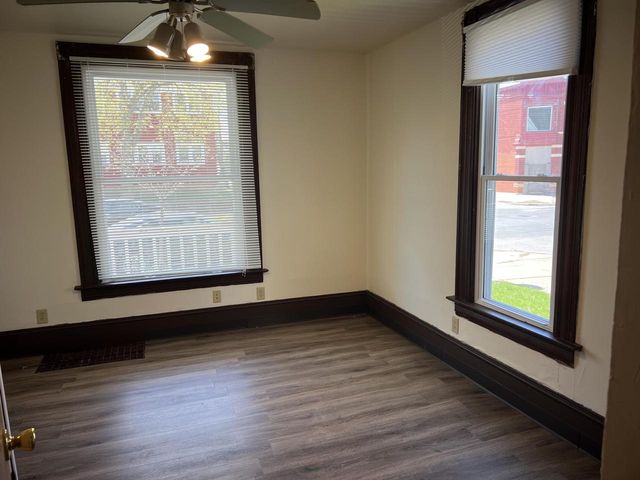 901 Vine STREET, La Crosse, WI 54601