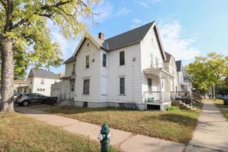 901 Vine STREET, La Crosse, WI 54601