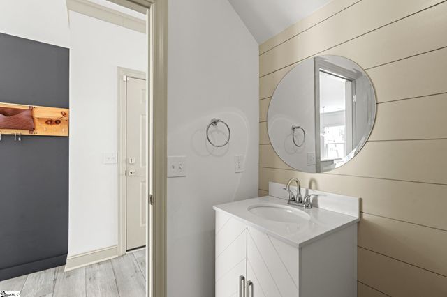 132 Park Avenue, Greer, SC 29651