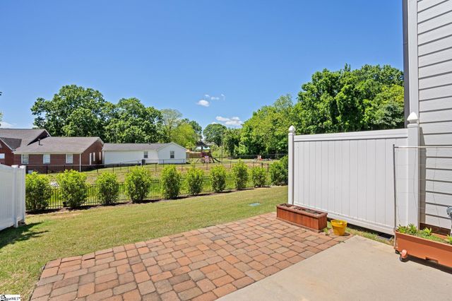 132 Park Avenue, Greer, SC 29651