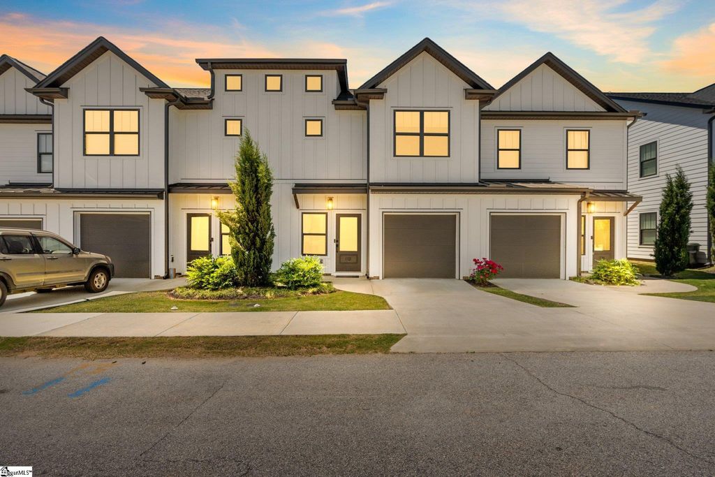 132 Park Avenue, Greer, SC 29651