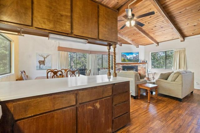 19935 Pine Mountain Drive, Groveland, CA 95321