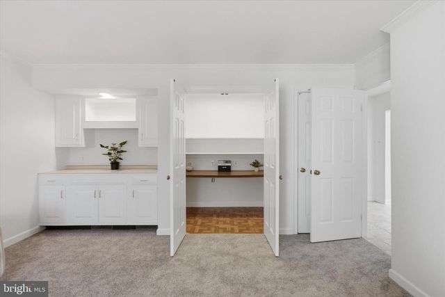 3 HOUNDS RUN LN, Blue Bell, PA 19422